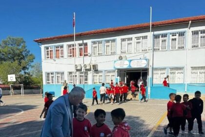 Faruk Kaya'dan Karaçulha Şehit Mustafa Gökdal Okulu'na Ziyaret