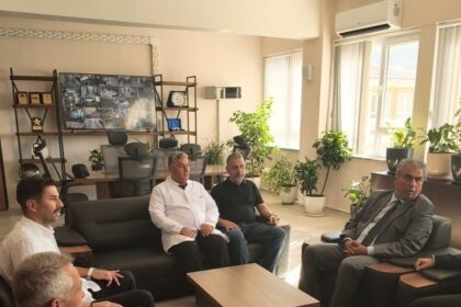 Kaymakam Akkaya'dan Şehit Yüzbaşı Özgür Özekin Lisesi'ne Ziyaret