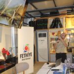Ulaş Kiper, Fethiye'de 'Denizden Karaya Bakış' Kitabını Tanıttı