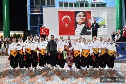Fethiye'de 17. Uluslararası Halk Dansları ve Müzik Festivali Coşkuyla Kutlandı
