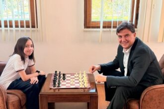 Fethiye'nin Genç Yıldızı Mira Deniz Beler, Satrançta Türkiye Birincisi Oldu