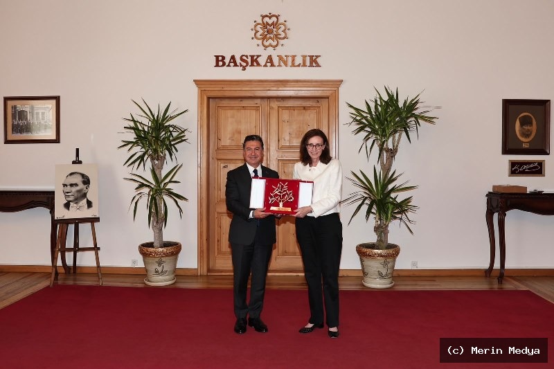 Muğla'nın Geleceği İçin Yeni Adımlar: Başkan Aras, Birleşik Krallık Büyükelçisi ile Görüştü